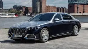 24/7 Private Luxury Mercedes Maybach S-Class transfer in Izmir Adnan Menderes Airport